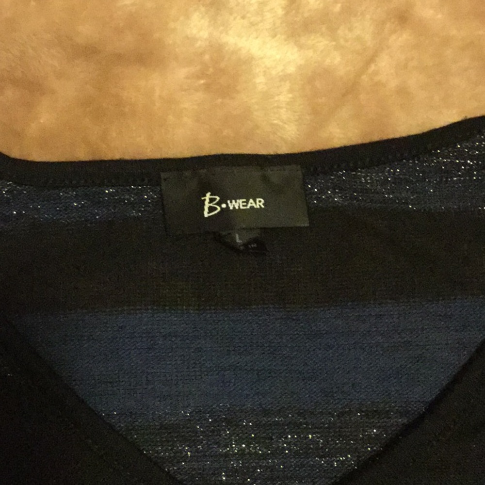 Dressy top - Picture 2 of 2